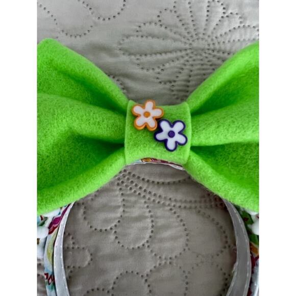 Disney Flowers and Swirls Handmade Minnie Ears - Picture 4 of 5